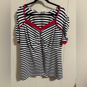 Torrid Rare Y2K Black and White Striped Top with Red Detail retro style 4 4x